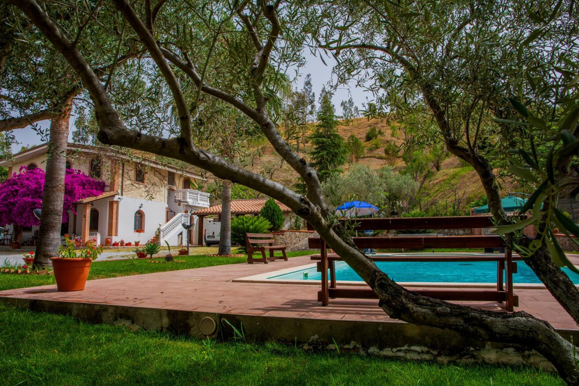 Tenuta Severino Santa Caterina Dello Ionio Marina Extérieur photo
